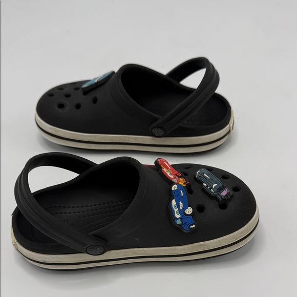 CROCS Black Kids Sandals with Car Charms - Picture 8 of 9